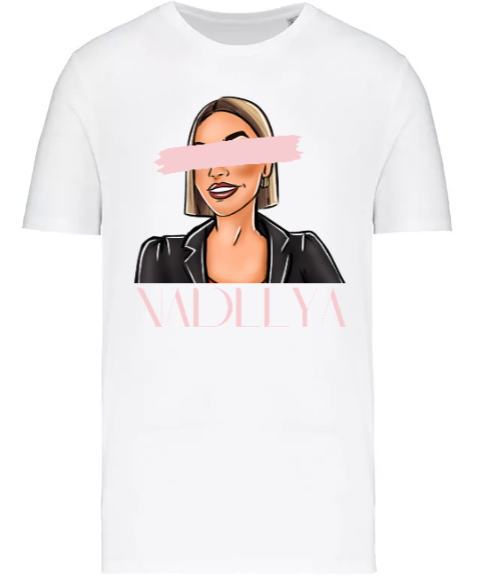 Nadelya don't judge t-shirt wit